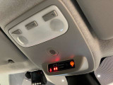 メルセデス・ベンツの定める厳しい基準をクリアしたお車のみをご案内させて頂きます。納車前整備はメーカー規定に基づき100項目以上にも及ぶ点検を熟練のメカニックによって行いご納車させて頂きます。