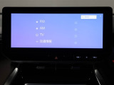 ディスプレイオーディオを装備。スマホとクルマをつなぐことで、これまでのナビに加えて、色々なサービスが楽しめます。