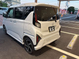 後ろ姿とサイドのバランスが分かる一枚。テール周りの印象や角の状態、荷室のイメージも掴めます。
