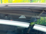 【トヨタセーフティセンス】走行中に前方の車両等を認識し、衝突しそうな時は警報とブレーキで衝突回避と被害軽減をアシスト。より安全にドライブをお楽しみいただけます。