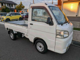 当社では納車前整備や洗車・ルームクリーニングも行っております。
