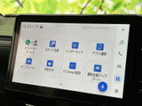 画面上に各種メニューがアイコンで並び、必要な項目を見つけやすい構成です。サービスやアプリ連携など複数の項目を一覧で確認でき、日常の移動をサポートする機能を活用できます。
