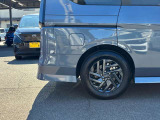 弊社で試乗車として使っていました。事故・修復暦はありませんし、内外装ともきれいな車両ですので安心してご検討頂ける1台です☆