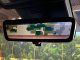 【デジタルインナーミラー】後席の大きな荷物や同乗者で後方が確認しづらい時でも安心!カメラが撮影した車両後方の映像をルームミラー内に表示。クリアな視界で状況の確認が可能です!