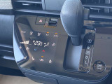 【オートエアコン】 設定温度は一定のまま、1年中、車内は快適空間♪快適温度♪