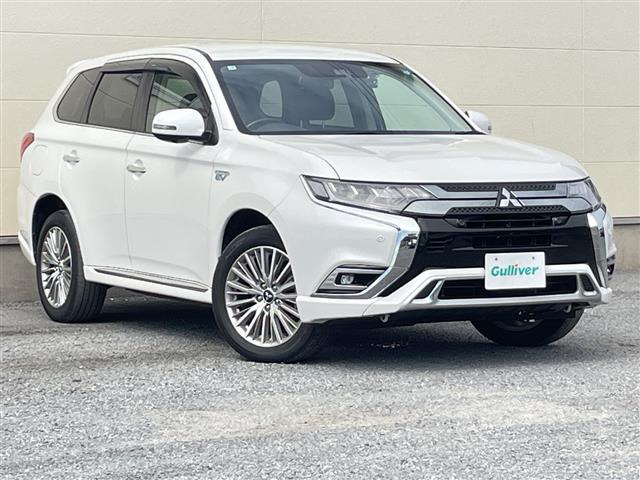 アウトランダーPHEV 2.4 G プラスパッケージ 4WD 4WD 修復歴無し