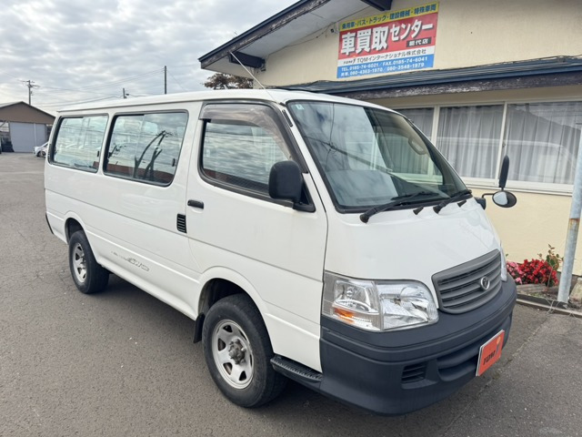 ハイエース 3.0 デラックス ロング ディーゼル 4WD