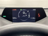 見やすいメーターレイアウトで運転をサポート!