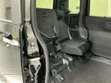 豊富に在庫を取り揃えています。 軽自動車からミニバン、セダン、SUV、話題のハイブリッド車などなど続々入荷中です!