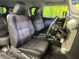 運転席シート廻りは使用感も少なく、良好な状態となっています。丁寧に使われていたことがよくわかりますね。