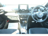すっきりとした運転席回り☆
