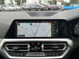 時を経ても深い魅力を放ち続けるBMW。より快適にお乗り頂くためにサポートプログラムをご用意しております。※認定中古車保証は登録日より最長4年間まで延長が可能です。