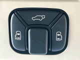 ★【両側電動スライドドア】 駐車場で隣の車が近い時、狭くて乗りにくい時ありますね、でもスライドドアなら開けた時に幅を取らず、とっても乗り降りが簡単です。大きな荷物の出し入れも後席から可能♪