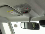 当社では全車、納車前にサービス工場で12ヶ月点検相当の整備を実施しております。そこで確認された不具合箇所は修理しておりますのでご安心下さい。また納車後お気になる点がございましたら気軽にご相談ください。