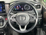 【純正革巻きステアリング】上質な革を使用することで、手にしっかり馴染みとても運転しやすいハンドルです♪