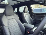 【シートベンチレーション機能装備】快適な運転が可能です。Audiの中でもハイエンドモデルに装備されている内容でございます。