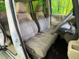 運転席シート廻りは使用感も少なく、良好な状態となっています。丁寧に使われていたことがよくわかりますね。