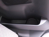 後席にもドリンクホルターあります。