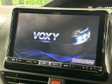 【BIG-X9インチナビ】人気の大画面BIG-Xナビを装備。専用設計で車内の雰囲気にマッチ!ナビ利用時のマップ表示は見やすく、テレビやDVDは臨場感がアップ!いつものドライブがグッと楽しくなります♪