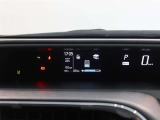 納車1カ月後には無料1カ月点検をご用意しています。車検や12カ月点検、オイル交換などのアフターメンテナンスも県内50店舗の整備工場におまかせください。