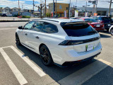 コーナーセンサー付きですので駐車も安心です。