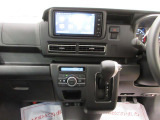 中古車は一物一価、同じようなお車でも、整備状況、外内装の状態など様々です。