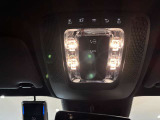 メルセデス・ベンツの定める厳しい基準をクリアしたお車のみをご案内させて頂きます。納車前整備はメーカー規定に基づき100項目以上にも及ぶ点検を熟練のメカニックによって行いご納車させて頂きます。