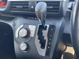 【 シフト 】スムーズなシフトチェンジで快適にお車を操縦していただけます!//