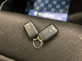 【スマートキー】キーをポケットやカバンに入れたままでもドアの施錠・開錠ができ、雨の日や荷物の多い日に大活躍!