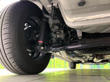 お車を安心してお乗りいただく為には、足回りの定期点検が欠かせません。サービスサポート(有償保証)では無料点検もご提供しており、安心のカーライフをお過ごしいただけるサポート体制が整っています。