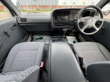 ハイエース 3.0 デラックス ロング ディーゼル 4WD 