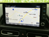 現在地を中心に周辺の道路や施設名を表示する地図画面。縮尺や案内情報も確認しやすく、目的地までのルート確認や街中での移動をサポートしてくれます。