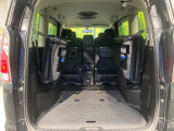 普段のお買い物や通勤、送迎等に十分な荷室スペースを確保しております。セカンドシートを倒すと、大きな荷物の積載も可能です♪