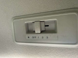 気になるお車がありましたら右の電話番号から直接お店にお問い合わせください。支払方法から車両情報、状態までなんでもご説明させて頂きます。スタッフ一同ご連絡お待ちしております。