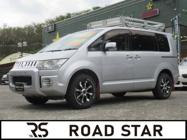 デリカD:5 2.2 D プレミアム 4WD 