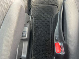 近年では格安のお車にてトラブルが多発しています。トラブルの原因が車検整備です。当店ではただ車検を通すだけでなく、独自の車検整備の規定を定めて車検取得を行っています。