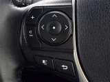 ステアリングスイッチ装備!運転しながら手元でオーディオの操作などができます。