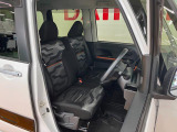 運転席広々