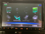 【ナビ】TV CD/DVD再生やBluetoothオーディオなど多彩なメディアに対応したメモリーナビを装備しています。