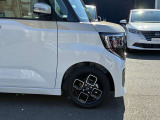 弊社で試乗車として使っていました。事故・修復暦はありませんし、内外装ともきれいな車両ですので安心してご検討頂ける1台です☆