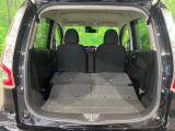 普段のお買い物や通勤、送迎等に十分な荷室スペースを確保しております。セカンドシートを倒すと、大きな荷物の積載も可能です♪