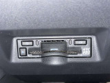 ETC車載器付きです。高速道路の料金所もスムーズに通過できます。