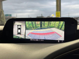 【360&deg;ビューモニター】専用のカメラにより、上から見下ろしたような視点で360度クルマの周囲を確認することができます☆死角部分も確認しやすく、狭い場所での切り返しや駐車もスムーズに行えます。