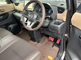 ワクワクできる運転席まわり☆