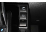 3つの走行モードがあります。『EVモード』はモーターのみで走行しガソリンを消費しないハイブリッド車ならではの環境にも優しい走行です。