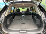 防水仕様のラゲッジは、アクティブな使用にぴったり。プールや海水浴をはじめ、キャンプやウィンタースポーツのシーンで濡れたり汚れた荷物を積み込んでも簡単にふき取ることができ、お手入れも楽々です♪