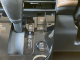 後方視界が広く、駐車時の安全性を向上させます。狭い場所でも運転しやすく、運転初心者の方にもおすすめです。