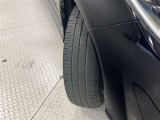 タイヤサイズは185/55R16!納車前の点検時にタイヤ交換させていただきます!スペアタイヤがついていて、不測の事態が起きても安心です!