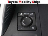 駐車時に便利なスマ-トキ-連動オ-ト格納式ドアミラーを装備しています。施錠すると自動的にドアミラーを格納する便利な機能です!