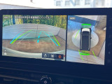 【アラウンドビューモニター】専用のカメラにより、上から見下ろしたような視点で360度クルマの周囲を確認することができます☆死角部分も確認しやすく、狭い場所での切り返しや駐車もスムーズに行えます。